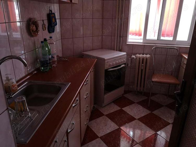 Inchiriez apartament cu 3 camere - 5