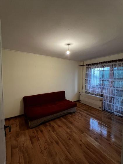 Inchiriez apartament 3 camere semi-decomandat - 7