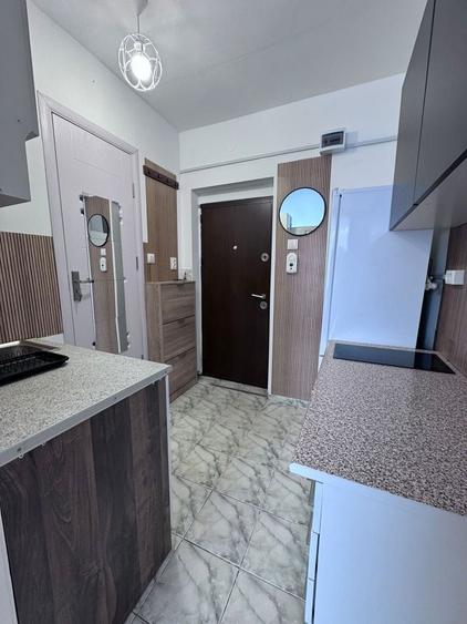 Prima inchiriere; Carpatilor, Metrom, boxa,vedere Tampa - 6