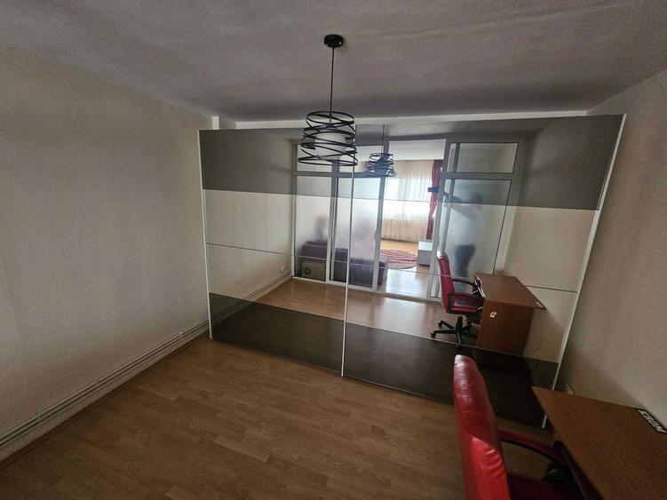 De inchiriat apartament 2 camere+birou - 2