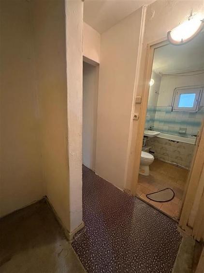 Nicolina - 4 Camere Decomandat - 2 Bai - Bloc 1986 - 5