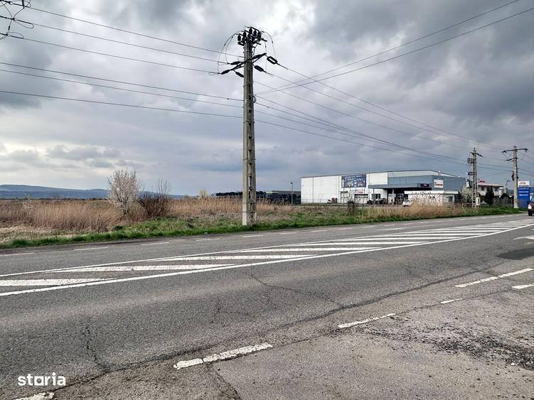 Teren intravilan industrial 26112 mp intre Selgros si Marso - Ernei - 1