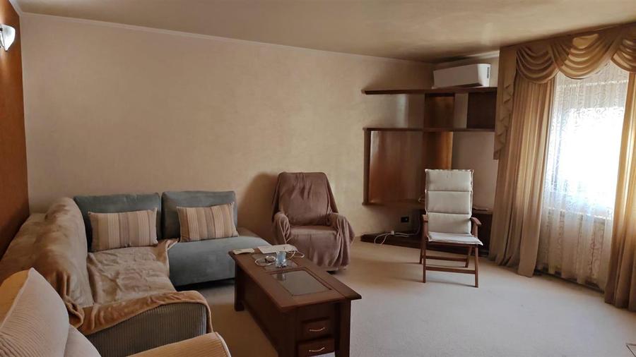 Vând vilă deosebita, multifuncțională,  in zona Lipovei, Tim - 9