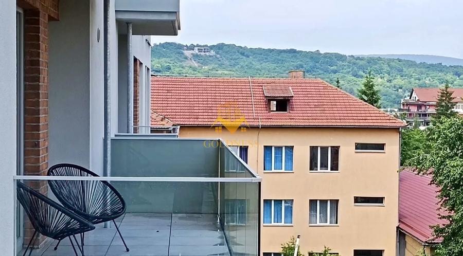 Apartament cu 2 camere semidecomandat, mobilat în Mănăștur