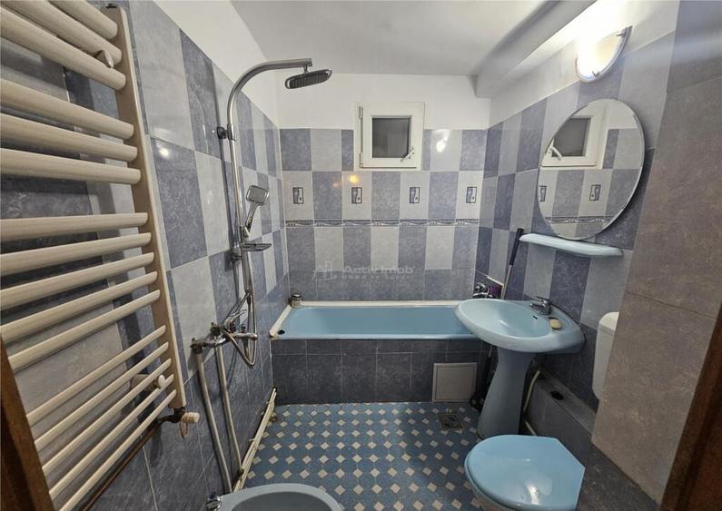 Resita, 3 Cam. Dec., Mobila Utilat, Parter Inalt, Micro 4 - 4