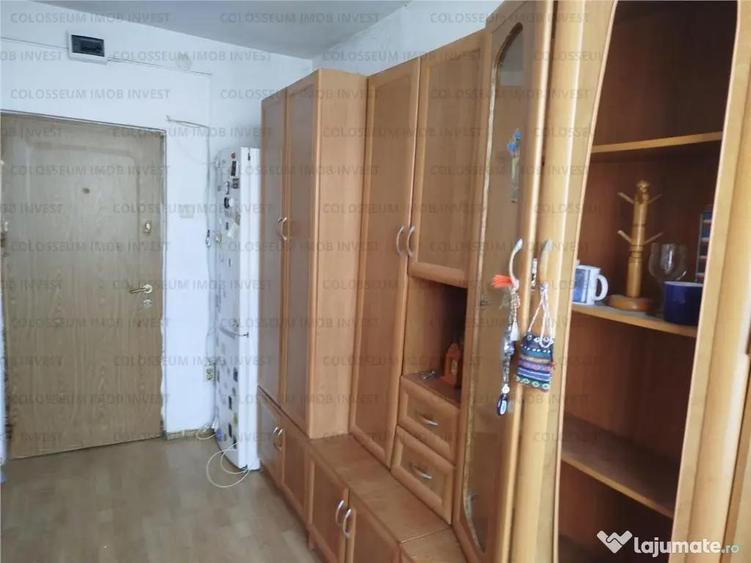 COLOSSEUM: Camera Ct termica mobilata utilata Piata Astra.. - 2