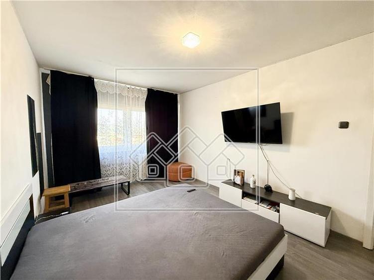 Apartament de vanzare in Sibiu - 3 camere, decomandat - Vasile Aaron - 3