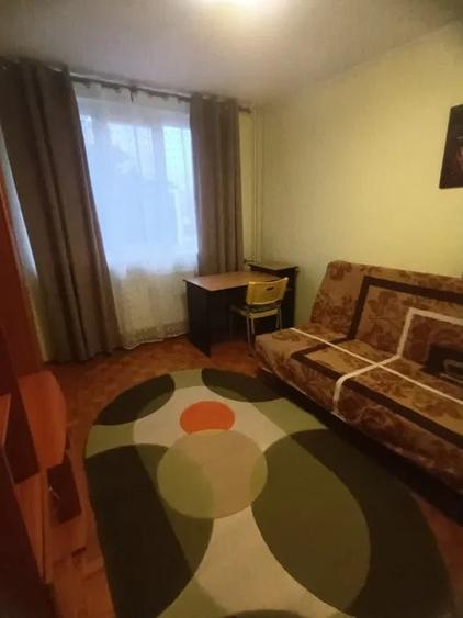 Apartament de 2 camere decomandat, zona Postavarului - 1 Decembrie 1918 - 1