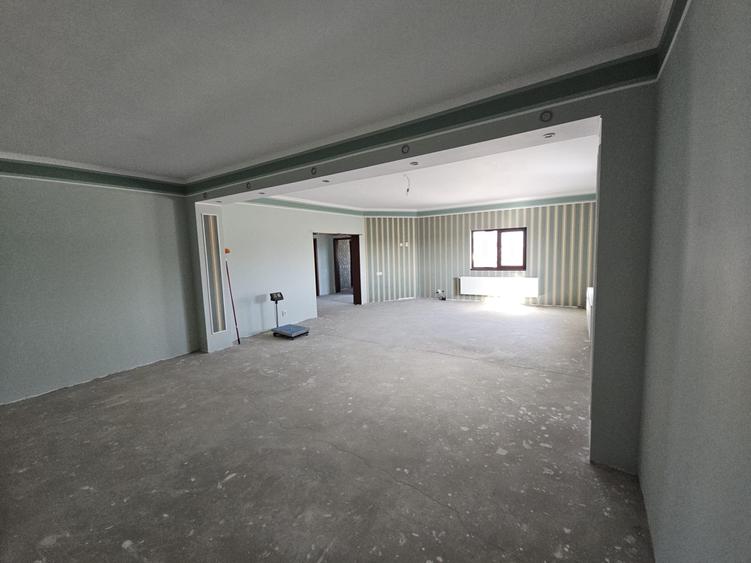 Casa 12 Cam | 477 mp Utili | Teren 1200 mp | Locuit/Azil/Gradinita | Comision 0 - 15