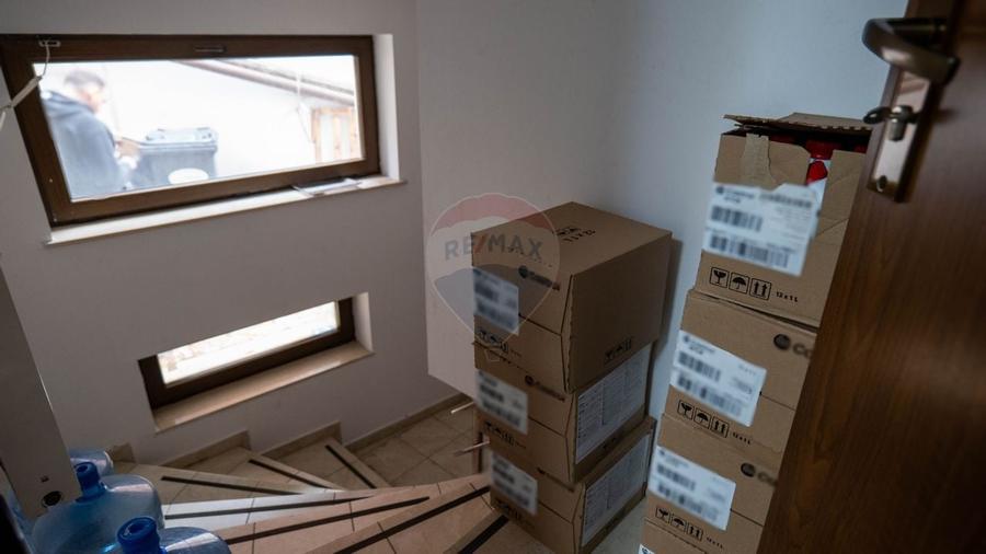 INVESTITIE - Vanzare vilă spatioasa cu S+P+2E+M, zona Doamna Ghica - 38