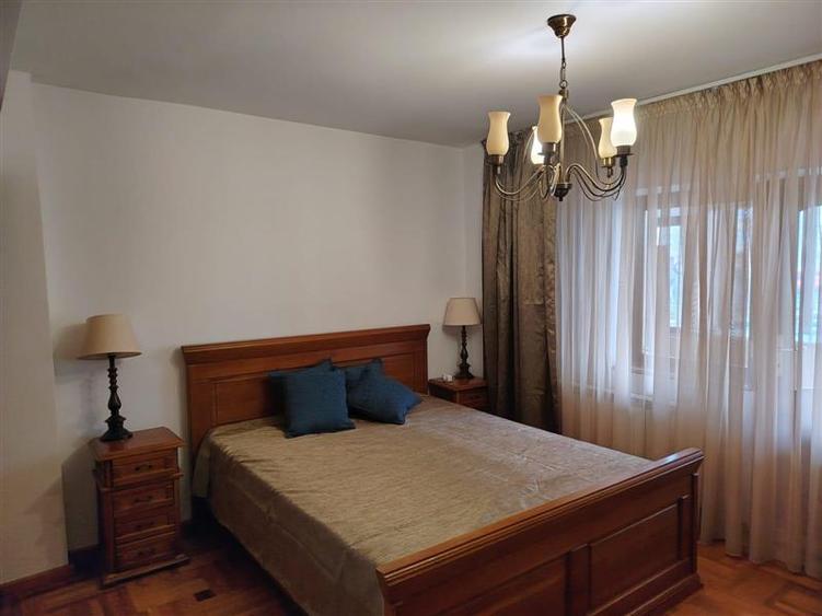 Apartament 3 camere/2 bai zona Ultracentrala - 2