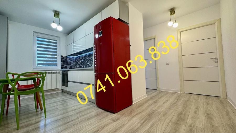 Inchiriez apartament 2 camere ultracentral - 1