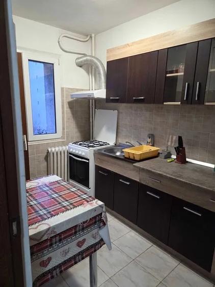 Apartament 2 camere, decomandat, 54 mp, ac, balcon, metrou, Titan - 4