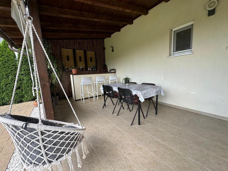 Casa 5 camere - 2 bai - 922 mp teren - garaj - Selimbar - 13