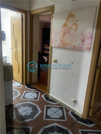 Royal Imobiliare - Vanzare Apartament zona 9 Mai - 6