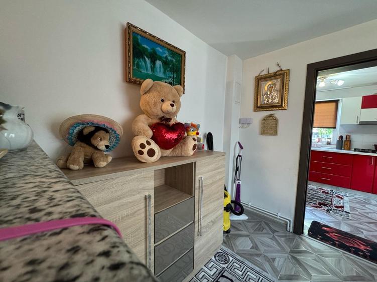 Vila 6 camere cu piscina- se accepta schimb cu apartament + diferenta - 2