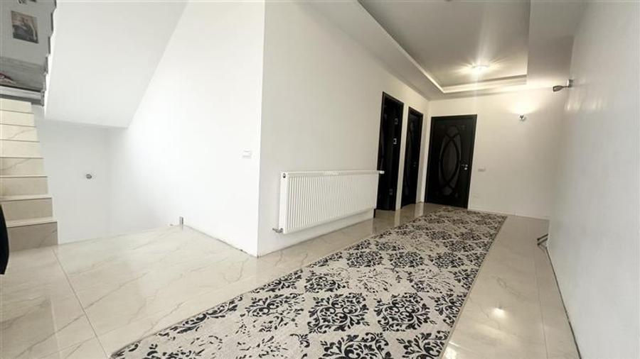 Casa P+1+Pod(M)Foarte Spatioasa, Mobilata si Utilata Complet, Zona Palas - 13