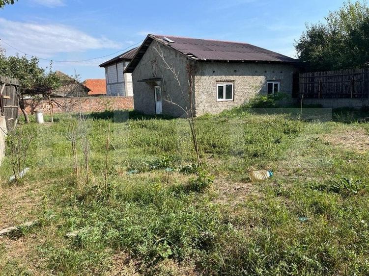 Casa 66mp pe un teren de 500mp,Breasta. - 1