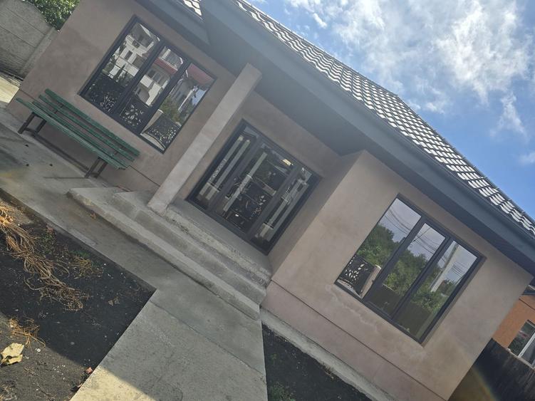 Vand casa noua Str Decebal nr 7 - 1