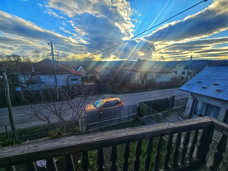 Exclusivitate! Casă cu teren generos în Sat Olteni, Com.Teișani - 44