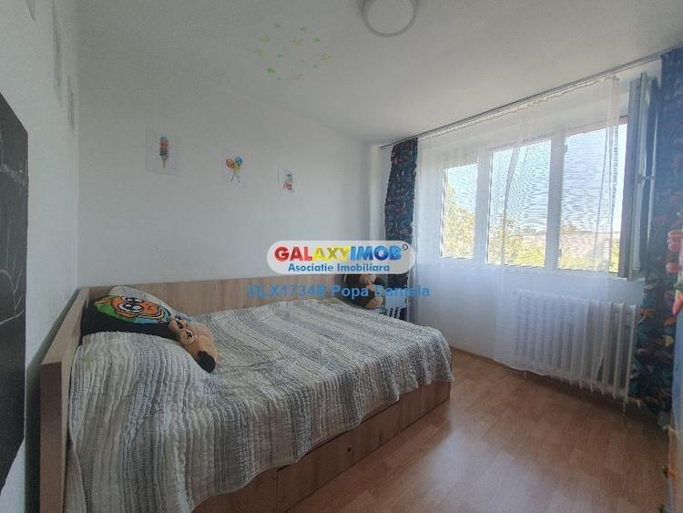 Vanzare 3 camere decomandat, Bdul 1 Decembrie - Scoala 82 - 10