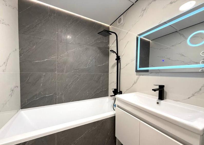 Apatament de vanzare zona Coresi - 7