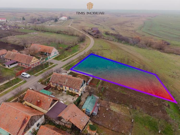 Teren Ianova 1200 mp, vatra satului | asfalt, utilitati | Comision 0% - 6