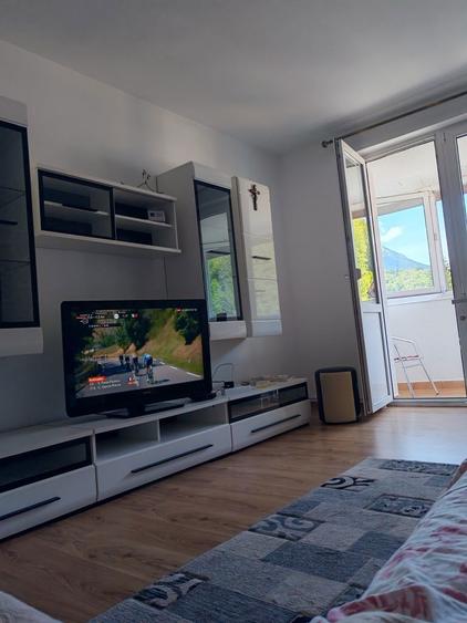 Apartament de vanzare in Busteni renovat Nou central langa supermercat - 2