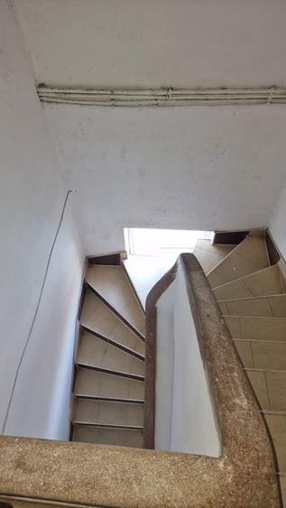 Vand/inchiriez cladire,teren,spatiu comercial - 4