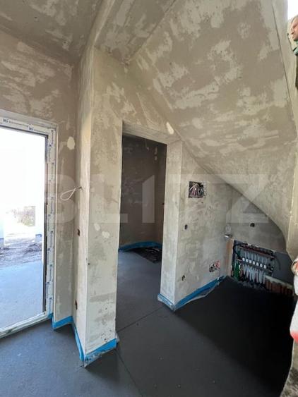 Casa 3 dormitoare si teren generos, zona centrala Chinteni! - 9