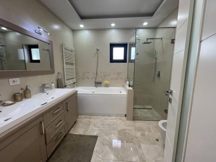 Cornu de Jos  Doua  case moderne, crama la subsol, prosumator - 16