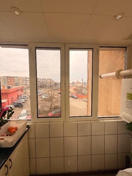 Vând apartament cu 3 camere - 4