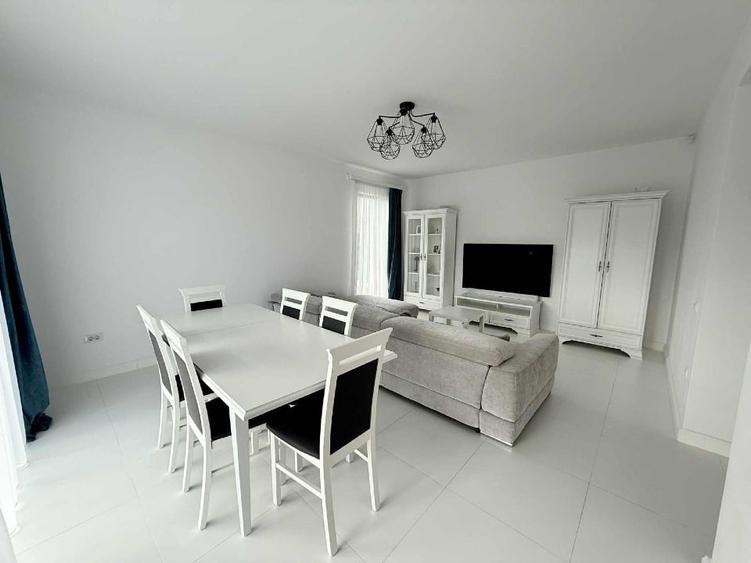 Casă Modernă cu Vedere Spre Postăvarul și Piatra Craiului – Cristian, Brașov - 3