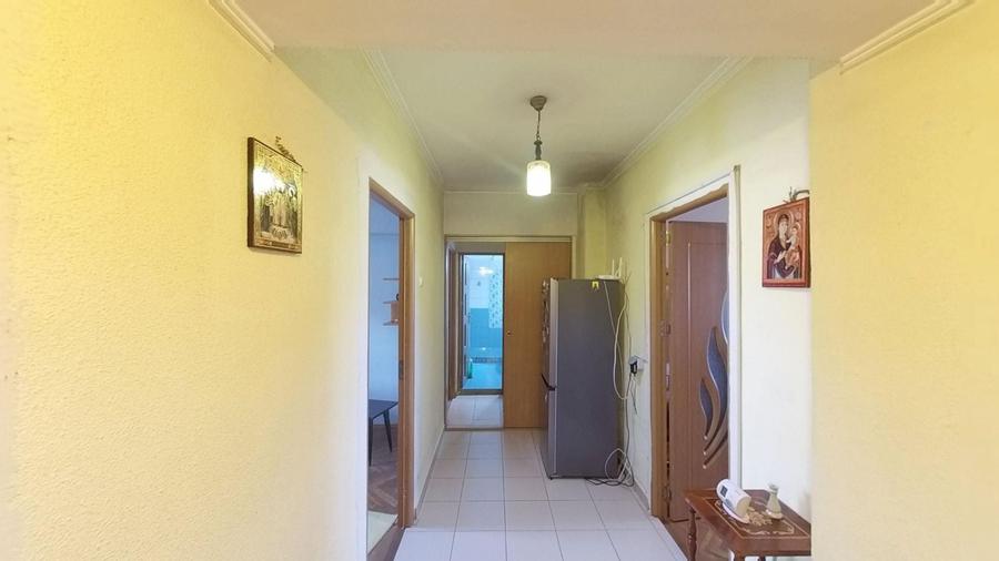 Apartament 4 Camere Ultracentral, Decomandat, Etaj 2 - 1