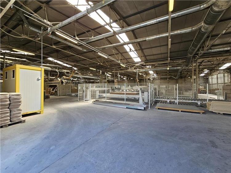 Spatiu Industrial -  2500 mp - Productie - Depozitare - Distributie - 10