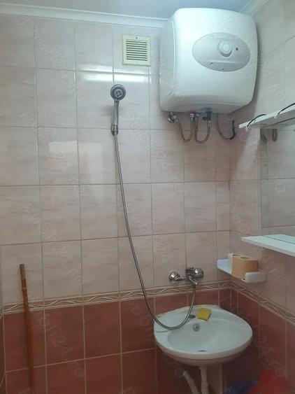 Inchiriez garsoniera 100 euro + 100 comision - 1 persoana - 4