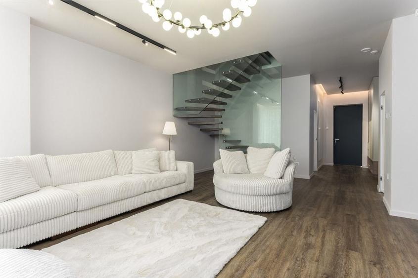 Vila de inchiriat/ vanzare - 6 camere- piscina - pompe de caldura - 14