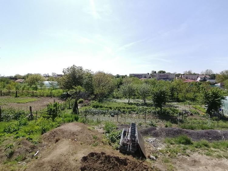 Casa P+1 in comuna 1 Decembrie - str. Victoriei - 10