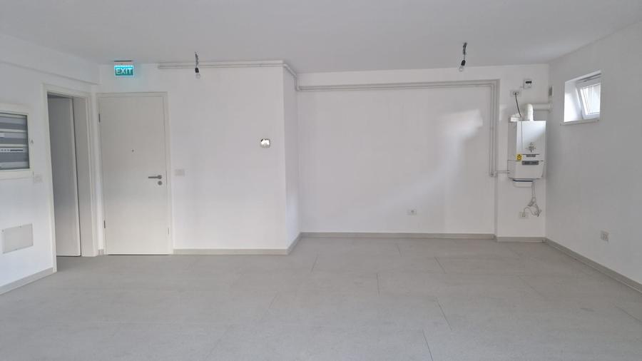 Spațiu Comercial de 93 mp în Inima zonei Tractorul– Coresi! - 7