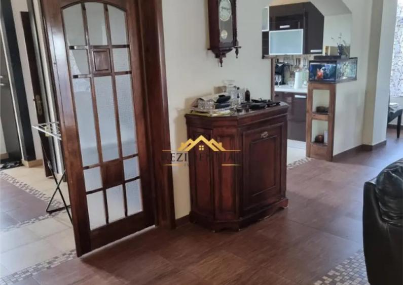 CASA CU ETAJ - BUCOVINA - 10