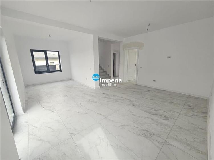 Casa individuala de vanzare, cu un regim de inaltime P+E in zona Bucium Visan - 5