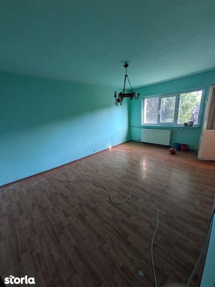 Apartament 2 decomandate, Rovine-str Nicolae Iorga, etajul 1,bloc 1985 - 5