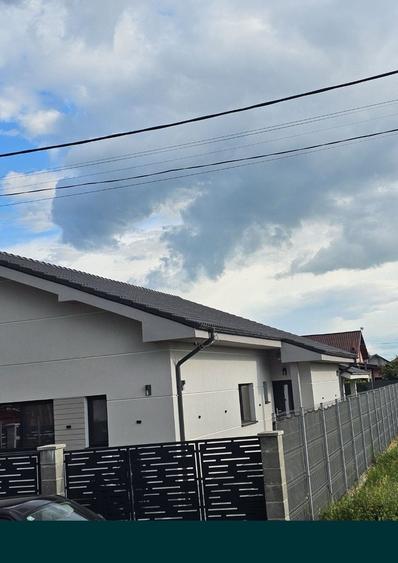 Casă cu 3 camere cu Teren 370 Mp în Moșnița Veche