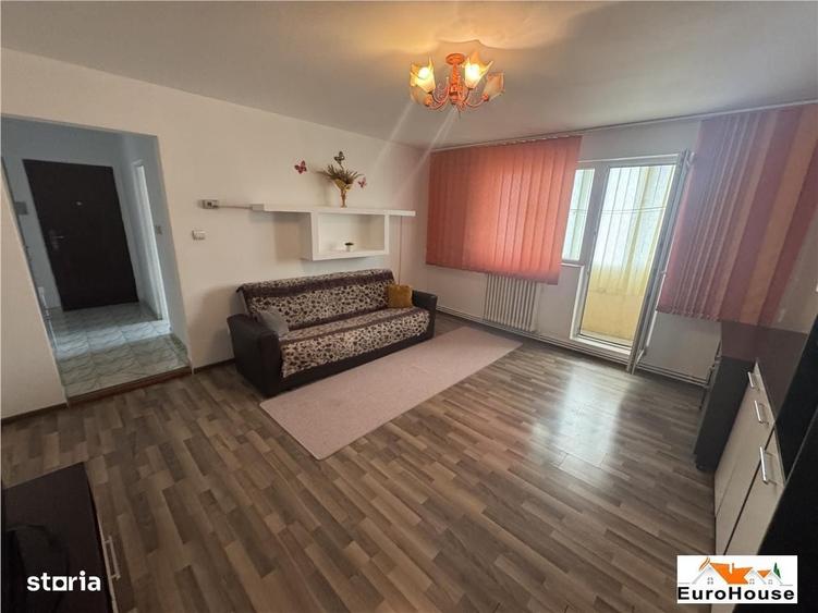 Apartament cu 2 camere în Cetate