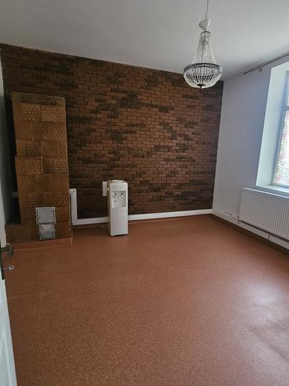 Casă cu 27 camere cu Teren 573 Mp în Basarab