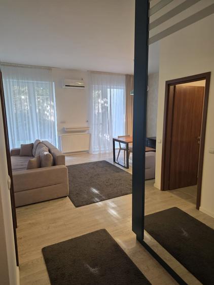 Apartament cu 3 camere decomandat, mobilat în Pipera