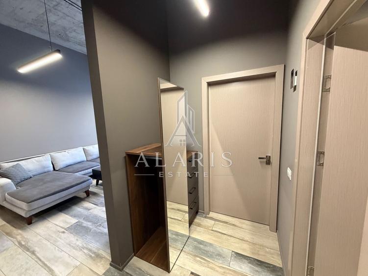 Apartament cu 2 camere semidecomandat, mobilat în Mircea cel Bătrân