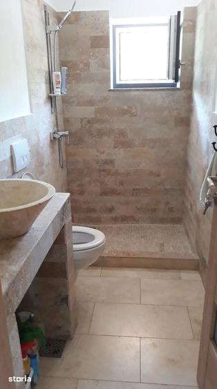 Casă cu 5 camere cu Teren 1200 Mp în Mihai Eminescu