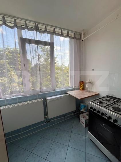 Apartament cu 2 camere decomandat, mobilat în Dacia