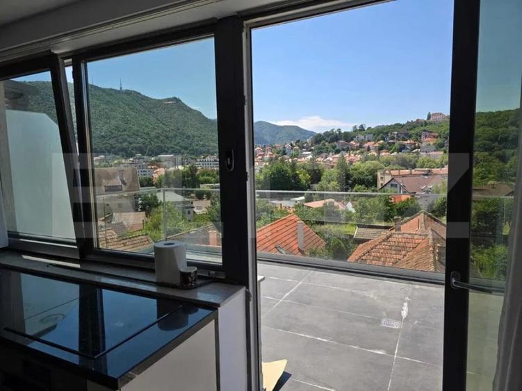 Apartament cu 2 camere decomandat în Centrul Istoric